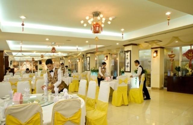 Dong Kinh A Hotel Ho Chi Minh-stad Buitenkant foto